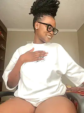 Moonzy77 online show from October 16, 12:50 pm