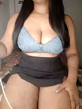 Snapshot of Riya_Malik chatting on November 22, 12:31 am Riya Malik online show from November 22, 12:31 am