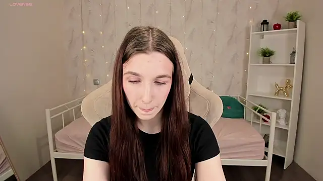 Snapshot of Miss___Eva chatting on September 16, 12:11 am Miss Eva online show from September 16, 12:11 am