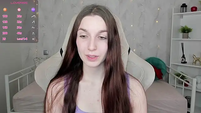 Snapshot of Miss___Eva chatting on October 20, 12:11 am Miss Eva online show from October 20, 12:11 am