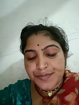 LUCKY cut online show from April 18, 8:53 pm