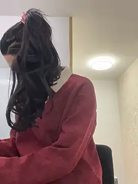 Snapshot of KylieKroftt chatting on February 19, 7:10 pm KylieKroftt online show from February 19, 7:10 pm