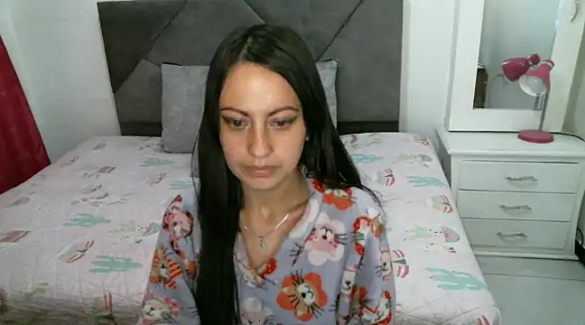 Snapshot of Taylormegan chatting on February 16, 5:15 am Taylormegan online show from February 16, 5:15 am