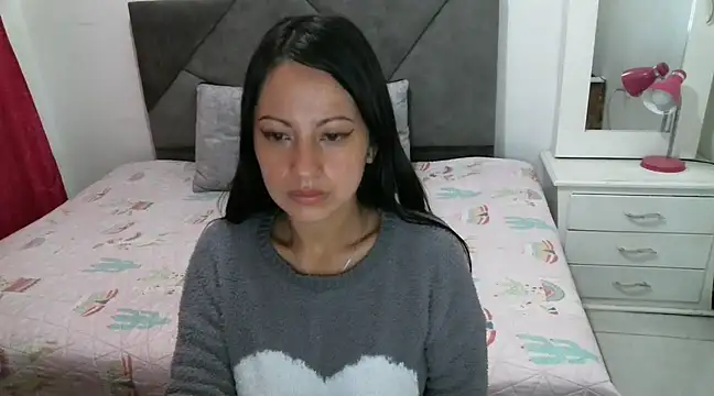 Snapshot of Taylormegan chatting on February 17, 2:15 pm Taylormegan online show from February 17, 2:15 pm
