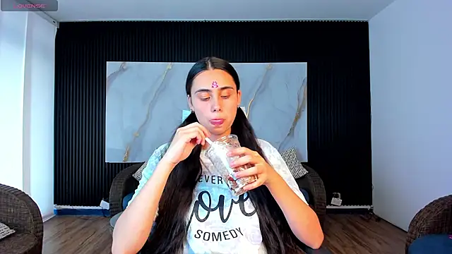 sofiapalacioss online show from September 20, 6:53 pm