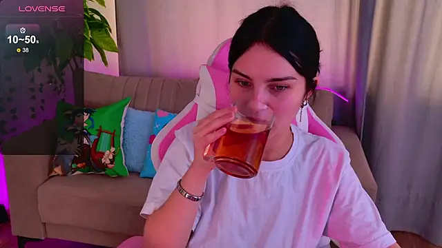 Angel Braun online show from October 23, 10:25 am