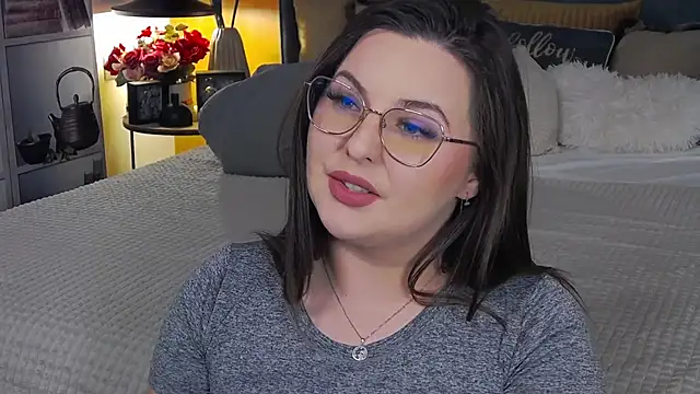 Snapshot of Mia_Swano chatting on November 23, 10:42 pm Mia Swano online show from November 23, 10:42 pm