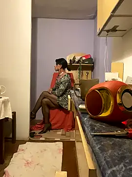 Snapshot of vikinylon chatting on September 26, 10:47 pm vikinylon online show from September 26, 10:47 pm