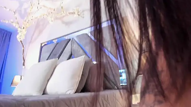 Snapshot of jasmincollin_ chatting on October 7, 2:09 am jasmincollin online show from October 7, 2:09 am