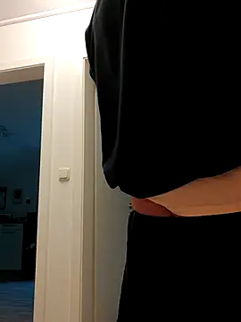 Oldmenhot66 online show from September 27, 4:23 pm