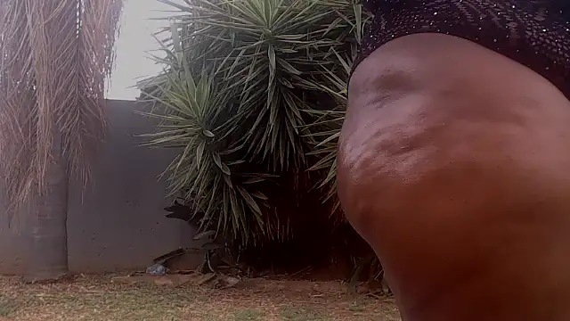 Snapshot of Freaky-boobs chatting on October 11, 12:15 pm Freaky-boobs online show from October 11, 12:15 pm