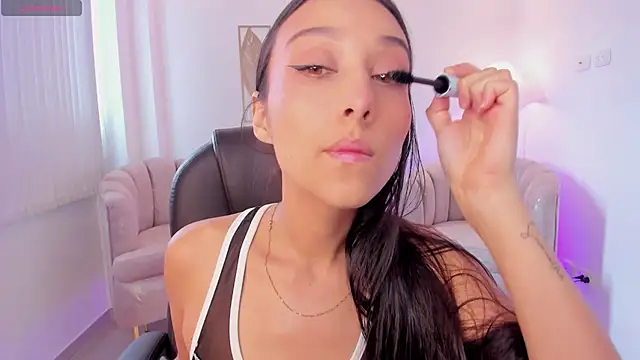 Kristen Rousse online show from January 14, 9:09 pm