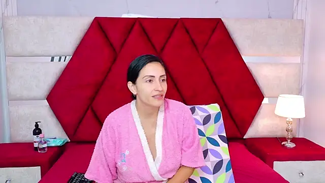 Snapshot of Kity_spiderr chatting on October 9, 12:58 pm Kity spiderr online show from October 9, 12:58 pm