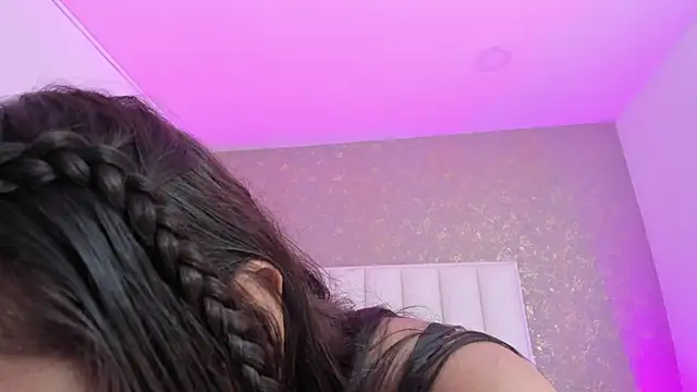 KaylieBrooks online show from February 7, 2:10 pm