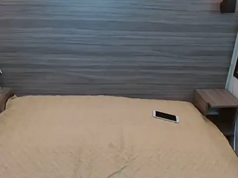 Penelopee Rouse online show from November 22, 12:48 pm