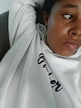 Snapshot of MoniqueMulberry chatting on October 30, 7:36 pm MoniqueMulberry online show from October 30, 7:36 pm