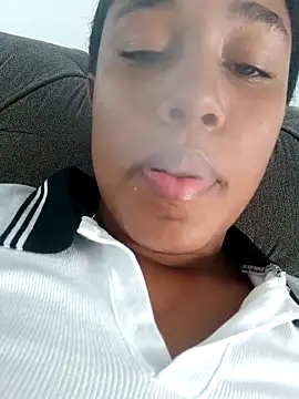 Snapshot of MoniqueMulberry chatting on November 20, 7:24 pm MoniqueMulberry online show from November 20, 7:24 pm