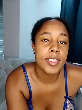 Snapshot of MoniqueMulberry chatting on November 27, 1:02 pm MoniqueMulberry online show from November 27, 1:02 pm