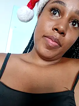 Snapshot of MoniqueMulberry chatting on December 4, 7:11 pm MoniqueMulberry online show from December 4, 7:11 pm