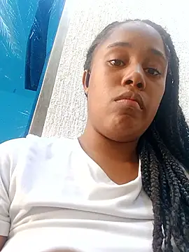 Snapshot of MoniqueMulberry chatting on December 15, 7:07 pm MoniqueMulberry online show from December 15, 7:07 pm