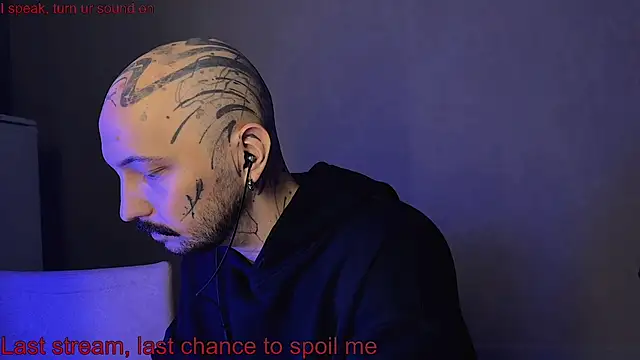 Snapshot of AndyLonesome chatting on September 13, 7:57 pm AndyLonesome online show from September 13, 7:57 pm