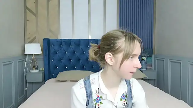 Snapshot of Beverly_Gomes chatting on September 11, 6:02 am Beverly Gomes online show from September 11, 6:02 am