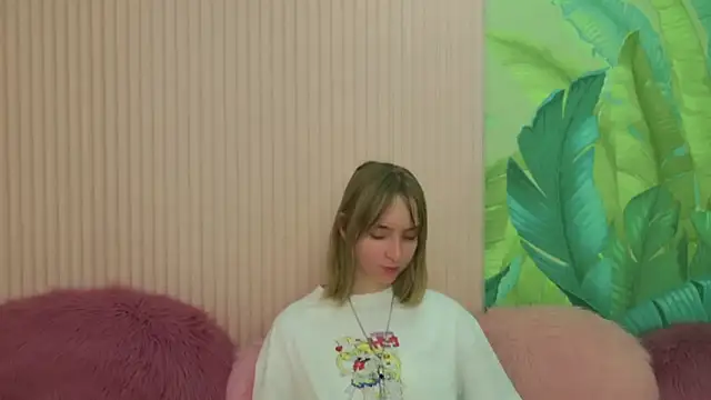 Snapshot of Beverly_Gomes chatting on September 13, 5:40 am Beverly Gomes online show from September 13, 5:40 am