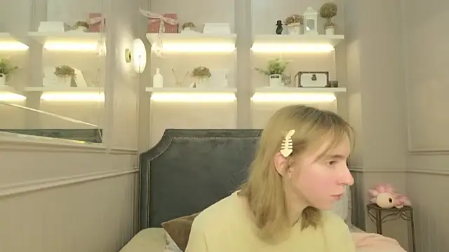 Snapshot of Beverly_Gomes chatting on September 15, 6:57 am Beverly Gomes online show from September 15, 6:57 am