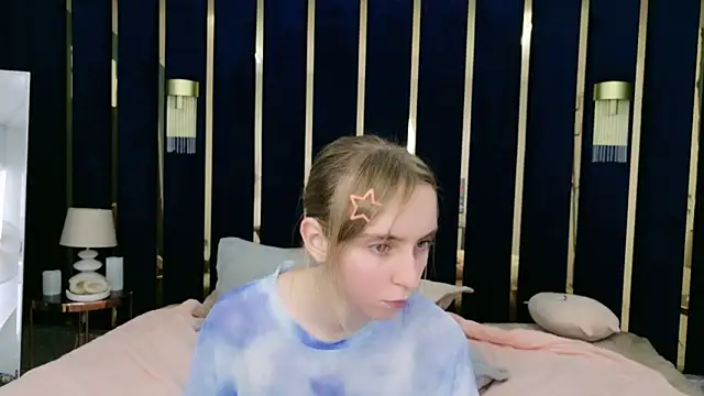 Snapshot of Beverly_Gomes chatting on September 18, 8:49 am Beverly Gomes online show from September 18, 8:49 am