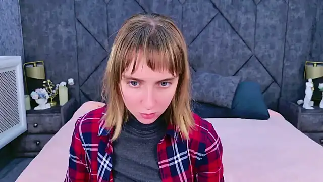 Snapshot of Beverly_Gomes chatting on September 28, 6:19 am Beverly Gomes online show from September 28, 6:19 am