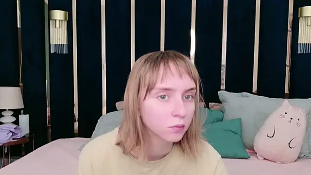 Snapshot of Beverly_Gomes chatting on September 30, 6:29 am Beverly Gomes online show from September 30, 6:29 am