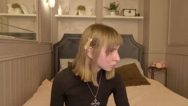 Snapshot of Beverly_Gomes chatting on October 7, 3:20 pm Beverly Gomes online show from October 7, 3:20 pm