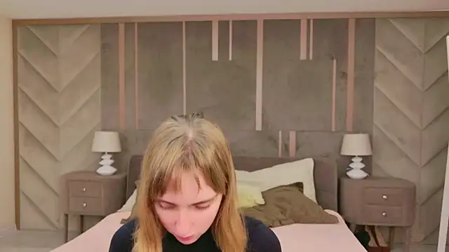 Snapshot of Beverly_Gomes chatting on October 13, 5:29 am Beverly Gomes online show from October 13, 5:29 am