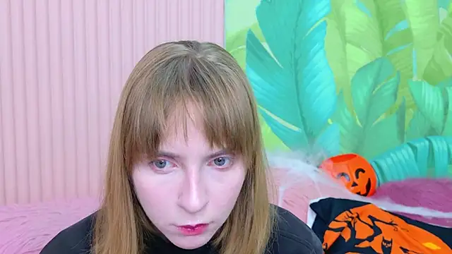 Snapshot of Beverly_Gomes chatting on October 28, 5:55 am Beverly Gomes online show from October 28, 5:55 am