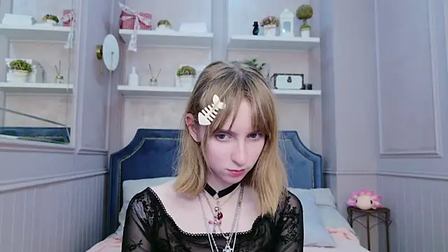 Snapshot of Beverly_Gomes chatting on November 7, 3:56 pm Beverly Gomes online show from November 7, 3:56 pm