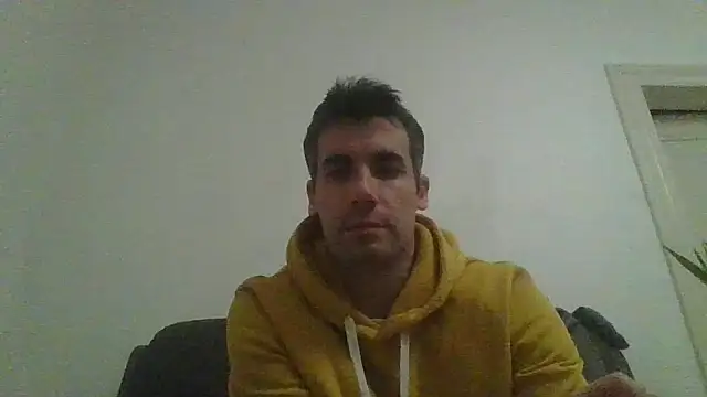 Snapshot of JulioIsHere4you chatting on November 22, 6:18 pm JulioIsHere4you online show from November 22, 6:18 pm