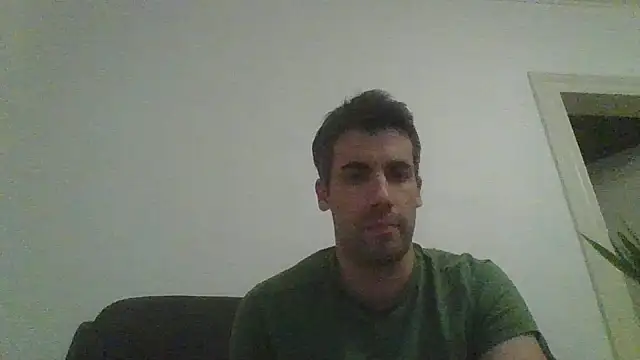 Snapshot of JulioIsHere4you chatting on November 30, 11:20 pm JulioIsHere4you online show from November 30, 11:20 pm