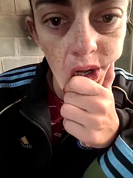 Snapshot of Almendrasexy chatting on October 22, 11:54 am Almendrasexy online show from October 22, 11:54 am