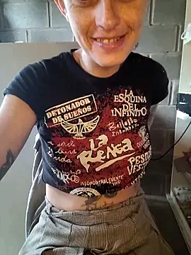 Snapshot of Almendrasexy chatting on October 24, 6:04 pm Almendrasexy online show from October 24, 6:04 pm