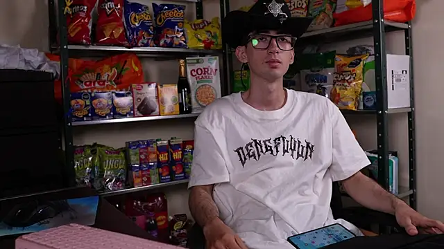 JoyBoy2003j online show from September 9, 11:48 pm