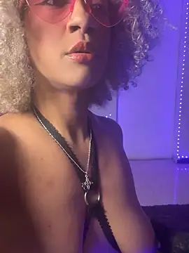 Dark chanel online show from February 14, 6:54 am