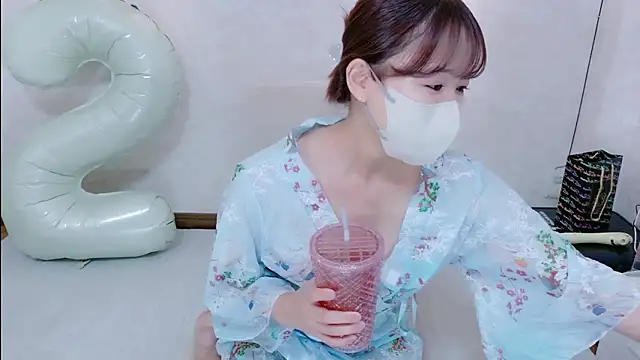 Snapshot of Mayu_o19o chatting on November 23, 1:05 am Mayu o19o online show from November 23, 1:05 am