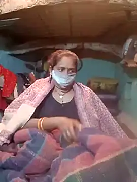 Snapshot of CUTE-004 chatting on December 17, 4:57 pm CUTE-004 online show from December 17, 4:57 pm