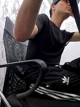 StevenHumps online show from September 25, 5:44 am