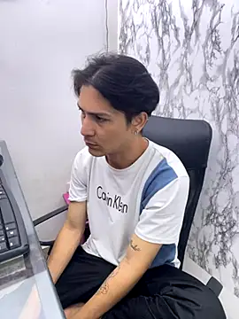 StevenHumps online show from October 20, 7:42 am