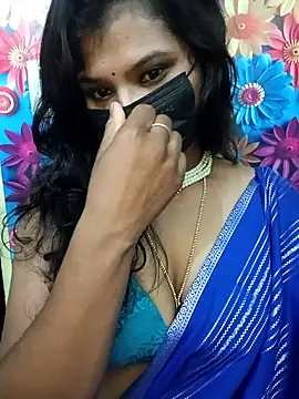 Snapshot of Divya_Spandhana_90 chatting on October 17, 6:32 pm Divya Spandhana 90 online show from October 17, 6:32 pm