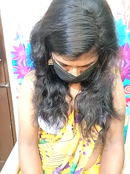 Snapshot of Divya_Spandhana_90 chatting on October 18, 5:35 pm Divya Spandhana 90 online show from October 18, 5:35 pm