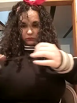 Snapshot of Reichel_05 chatting on October 11, 11:36 pm Reichel 05 online show from October 11, 11:36 pm