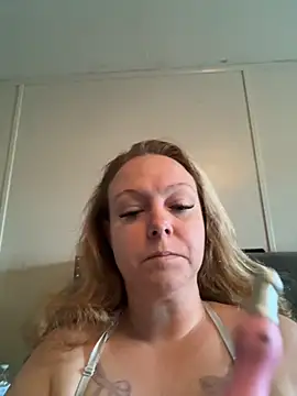 roughdiamond35 online show from September 19, 5:24 pm