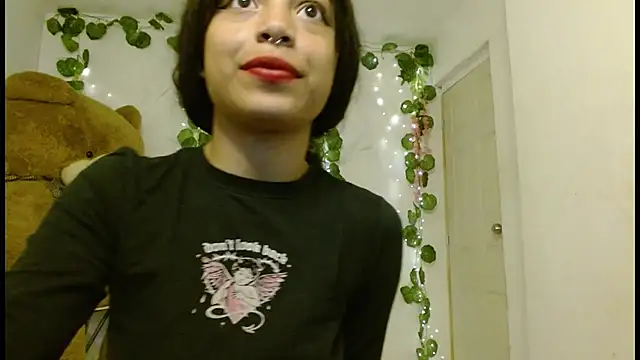 EIVIY1609 online show from September 20, 1:12 pm